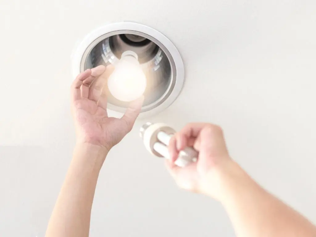 Hướng dẫn sử dụng và lắp đặt đèn LED Bulb Huong dan su dung va lap dat den LED Bulb